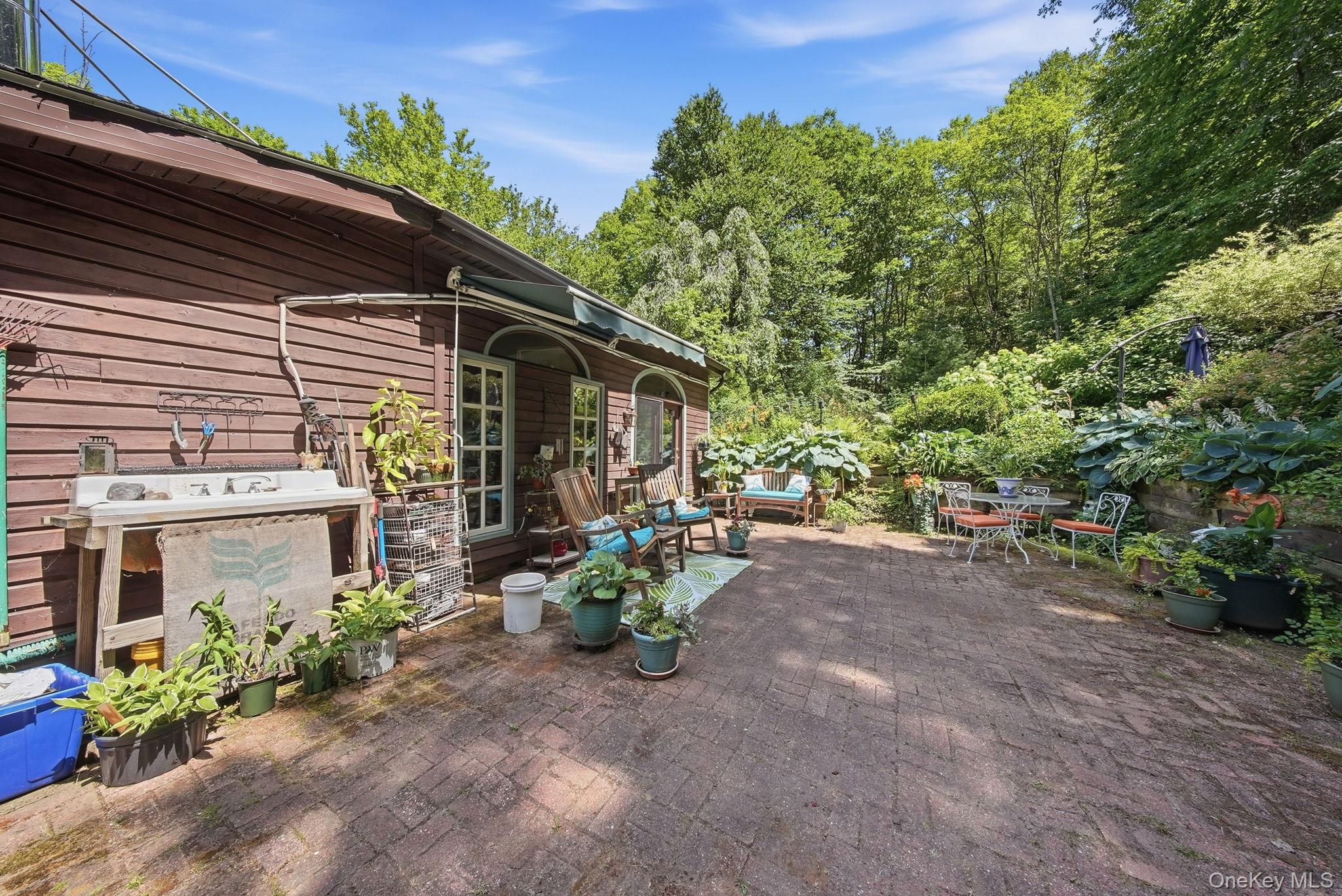 10 Church Road – For Sale photo 21
