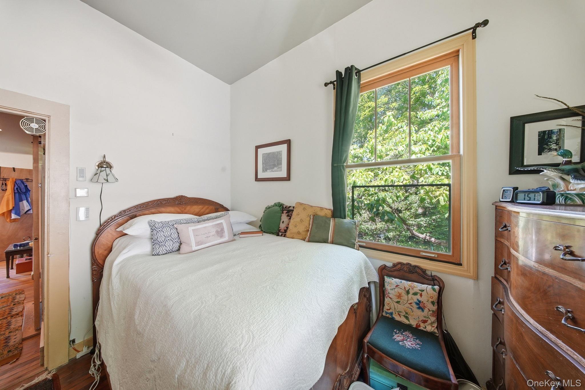 10 Church Road – For Sale photo 13