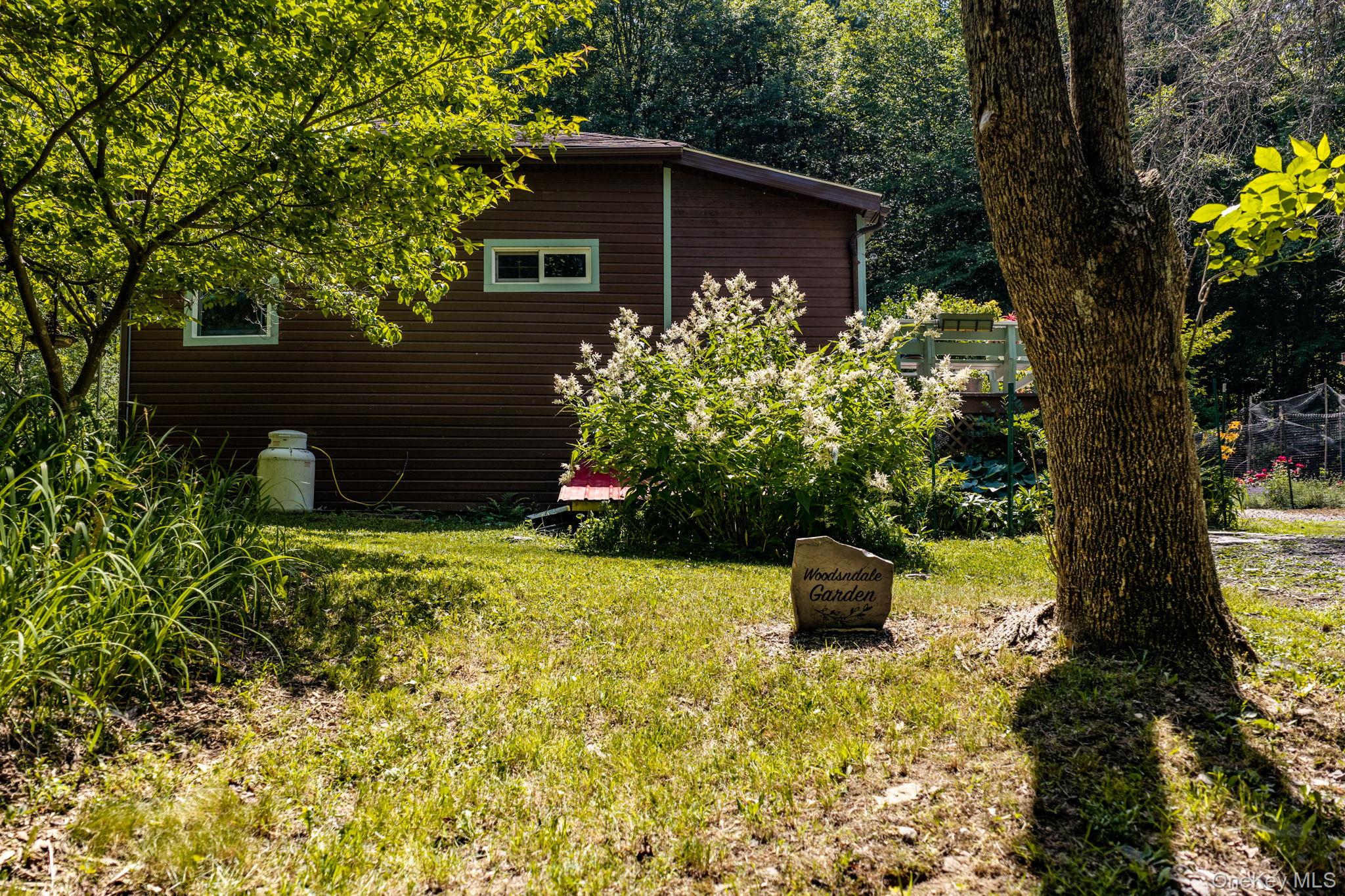 10 Church Road – For Sale photo 46