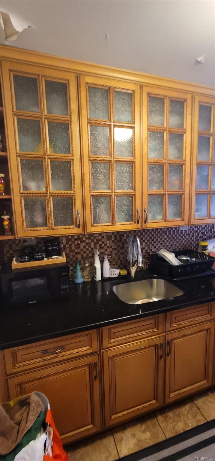 112-25 34th Avenue, Unit 2A photo 4