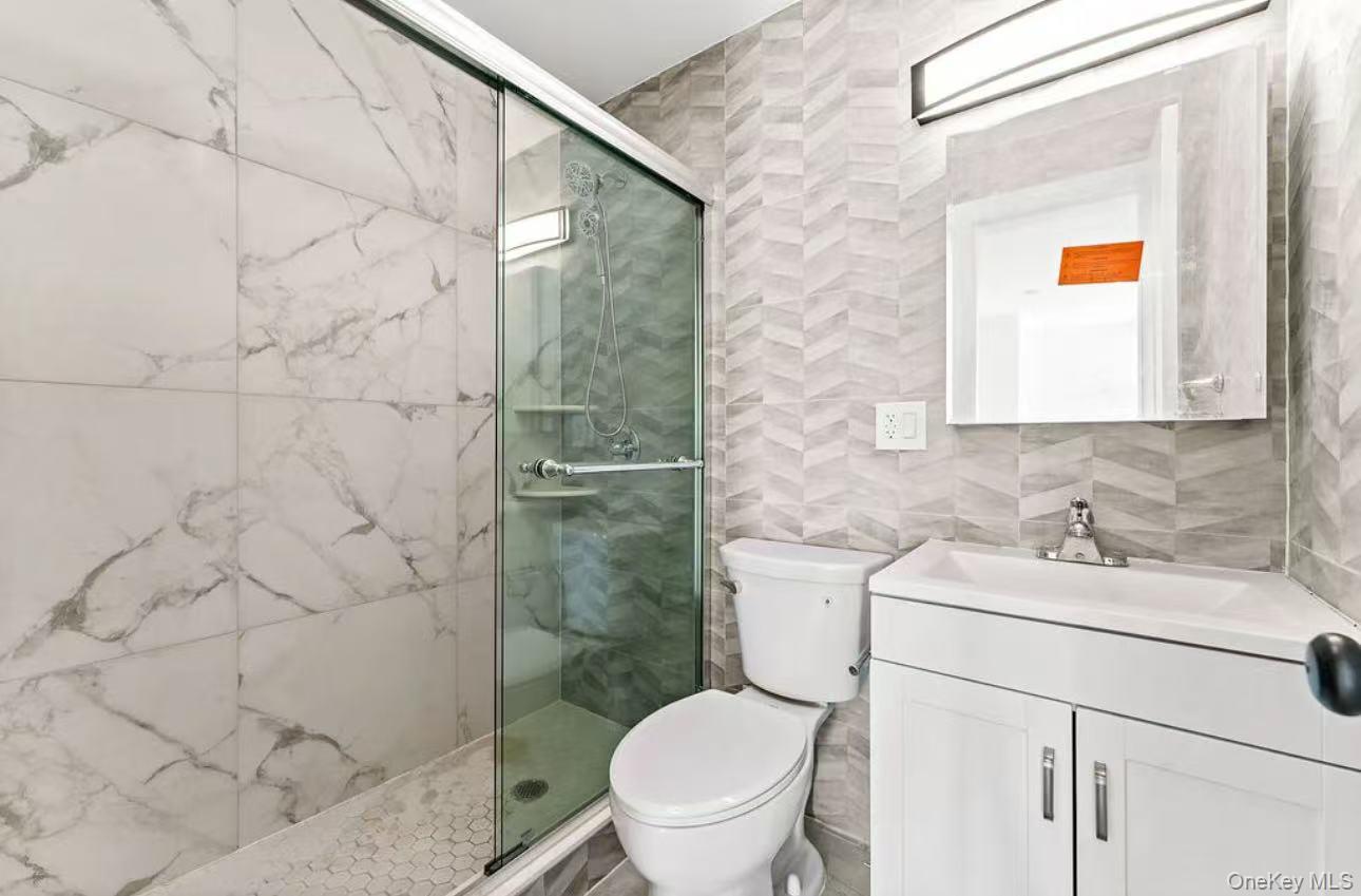 2563 125th Street – For Rent photo 9