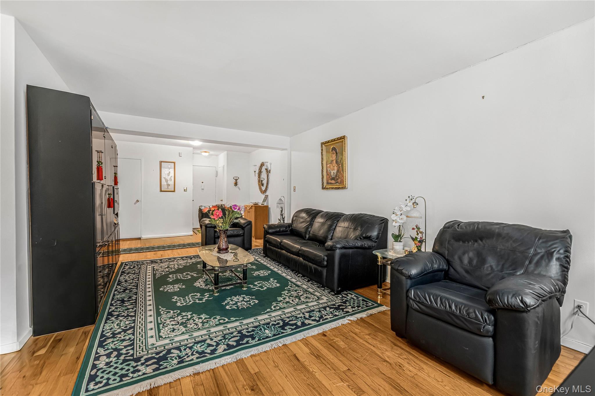 2736 Independence Avenue, Unit 2B photo 3