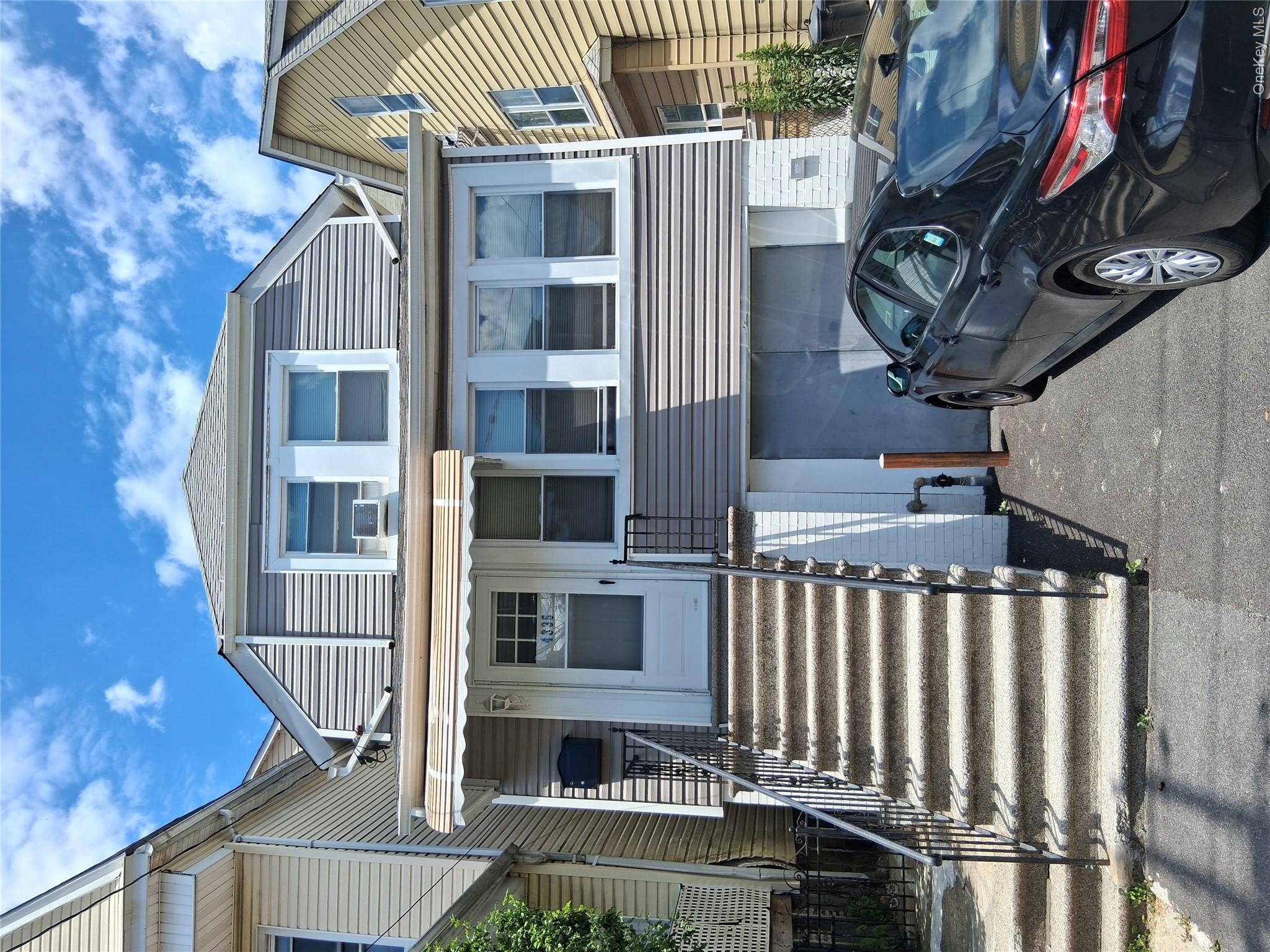 4335 Byron Avenue – For Sale