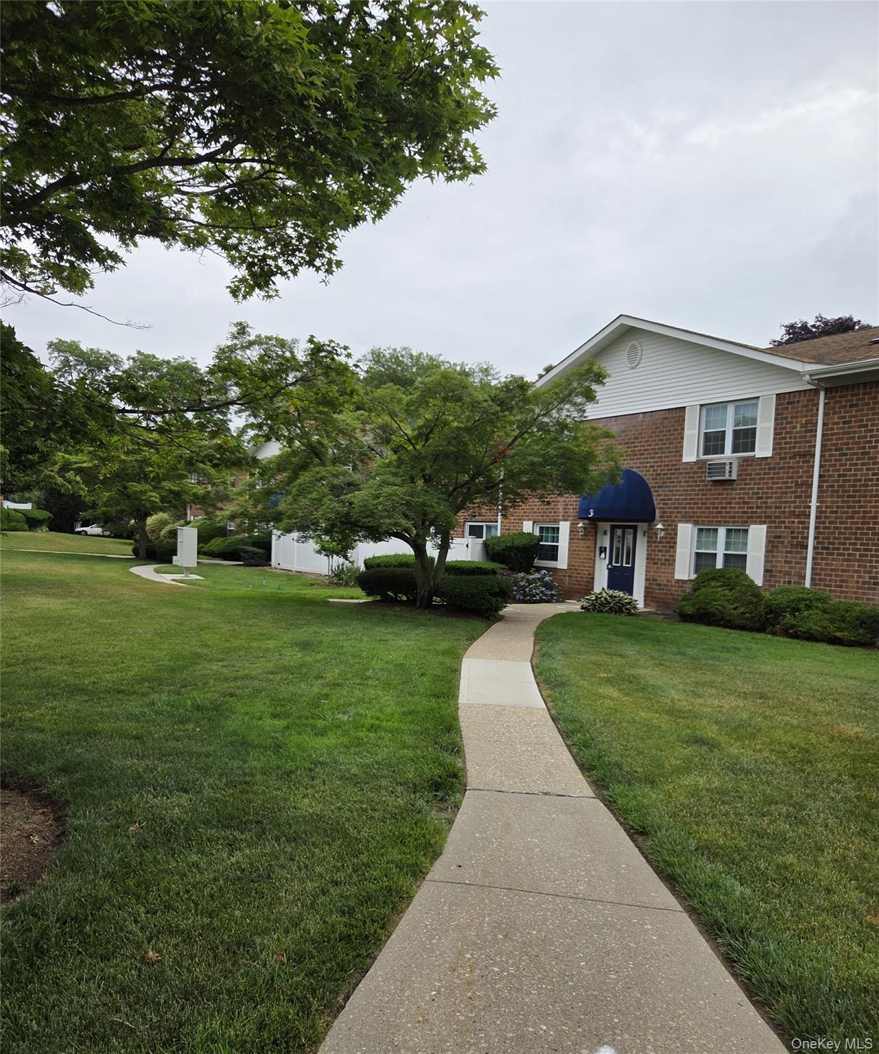 460 Old Town Road, Unit 3C photo 2