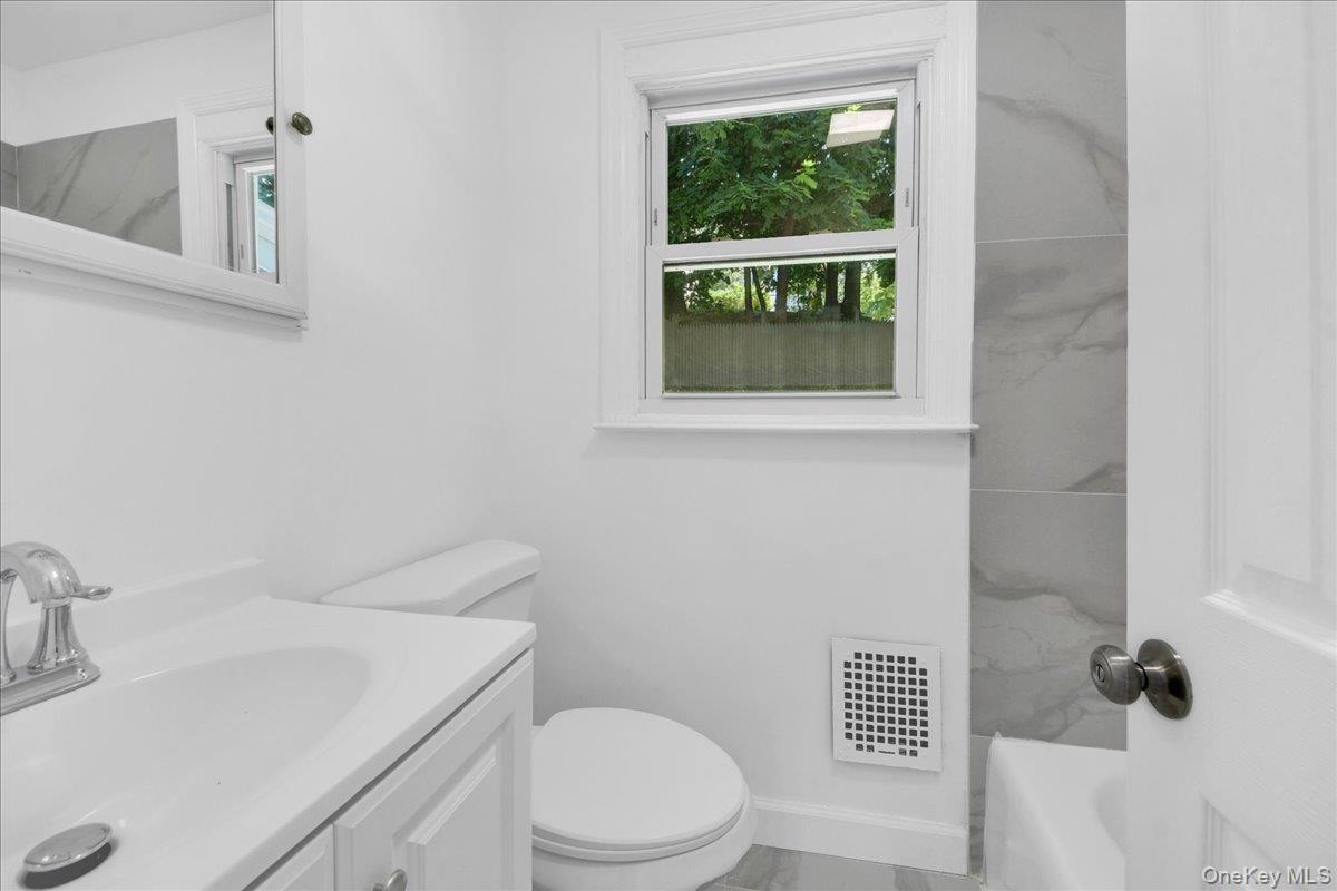 35 S Terrace Avenue – For Sale photo 28