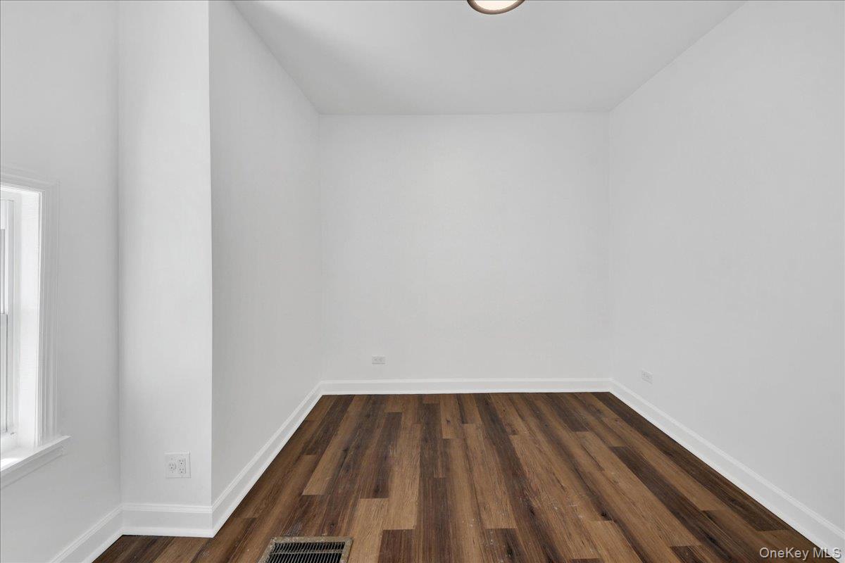 35 S Terrace Avenue – For Sale photo 24
