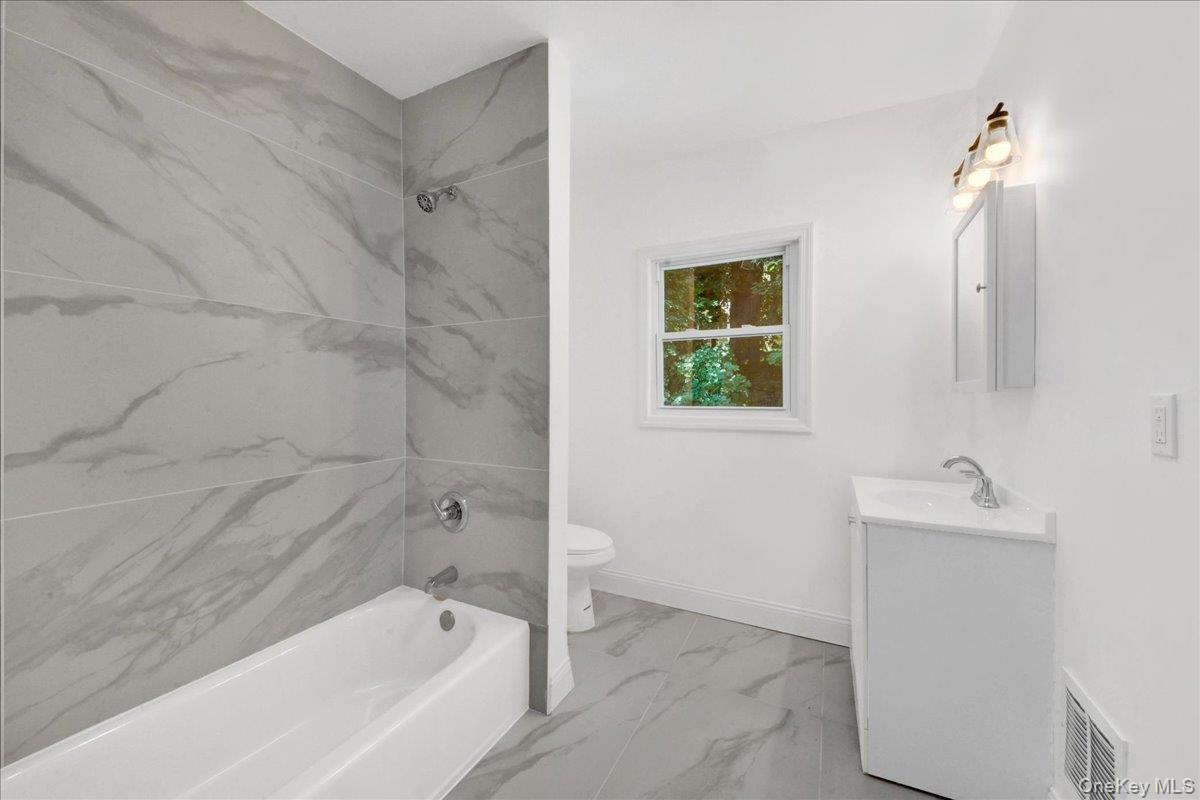 35 S Terrace Avenue – For Sale photo 12