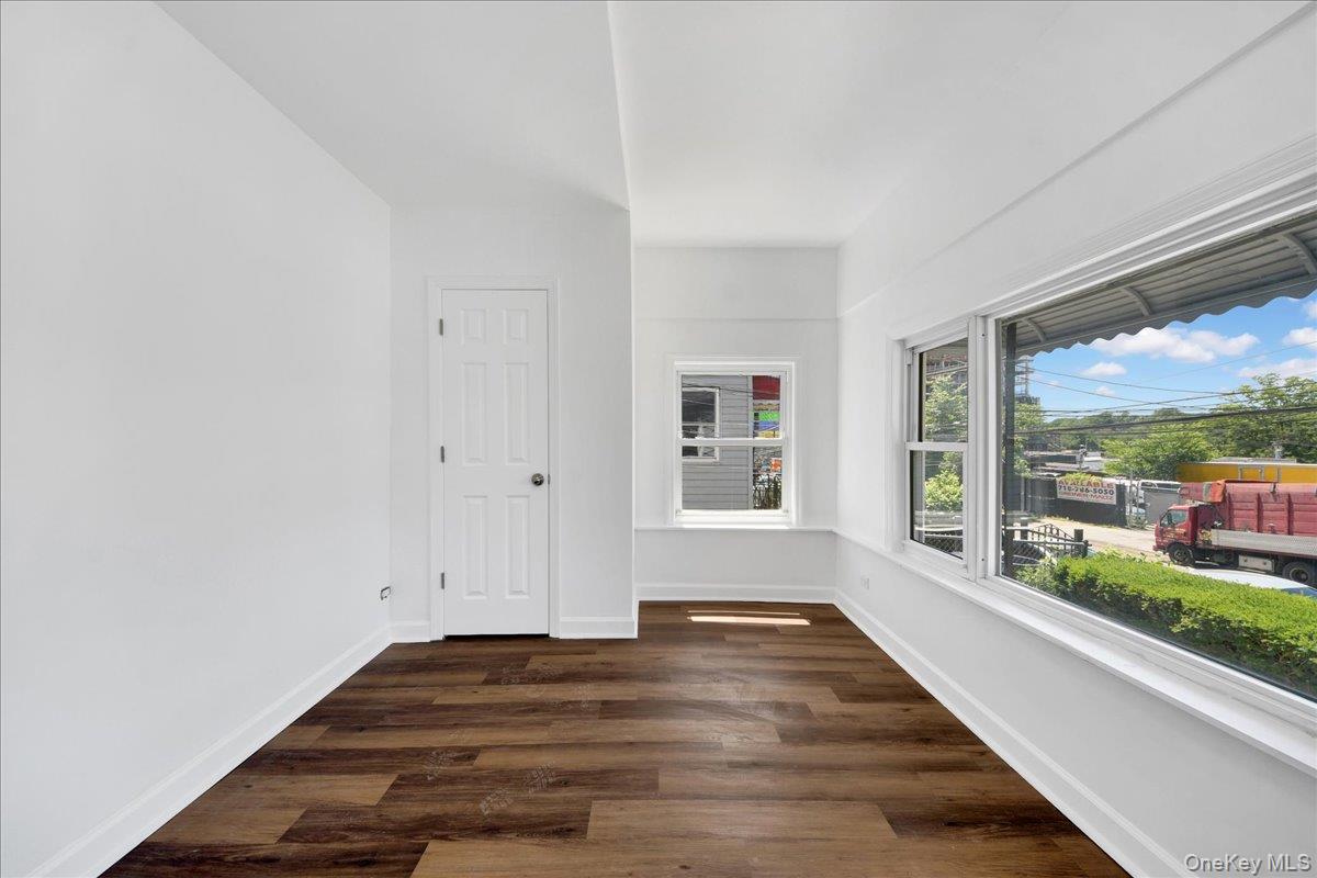 35 S Terrace Avenue – For Sale photo 18