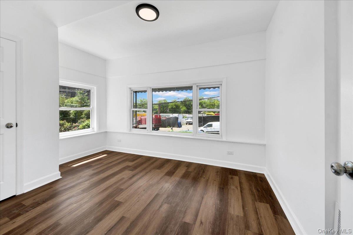 35 S Terrace Avenue – For Sale photo 17