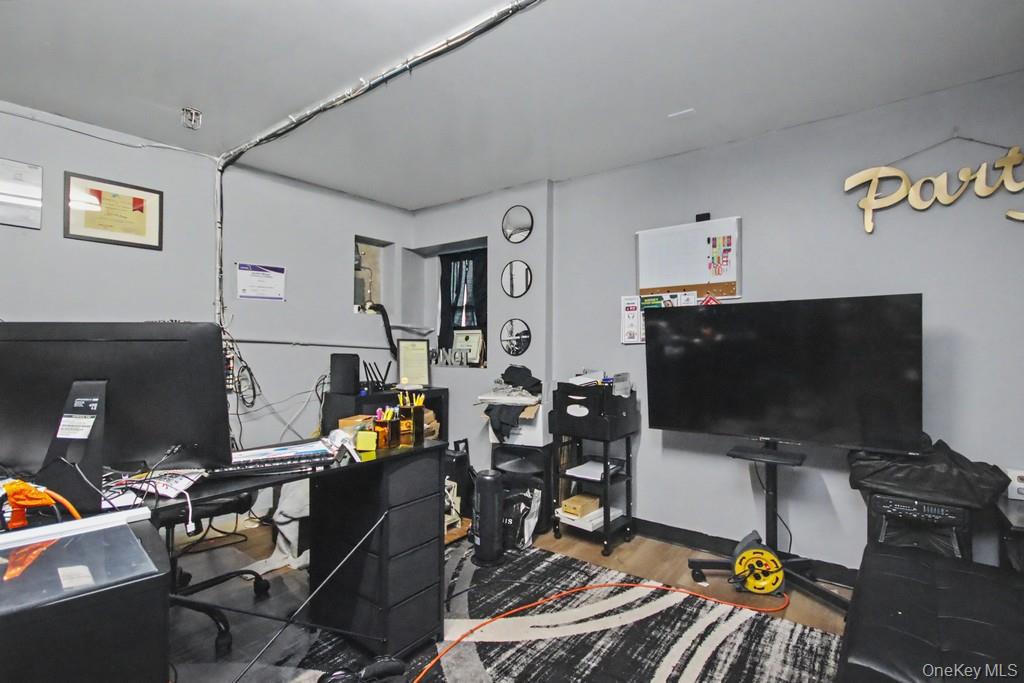 911 South Street – For Sale photo 29
