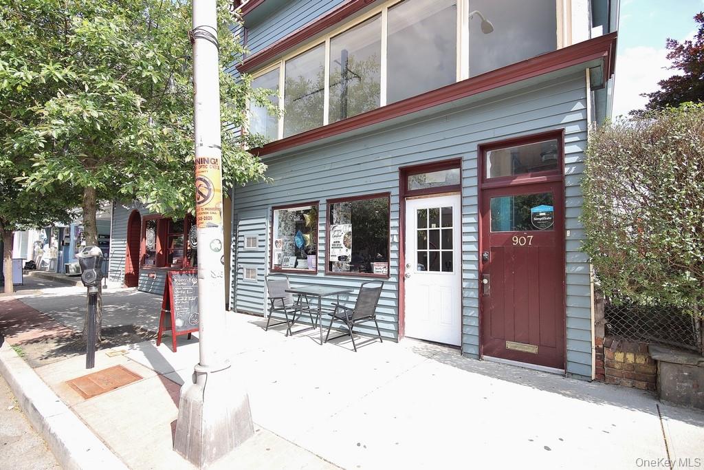 911 South Street – For Sale photo 3
