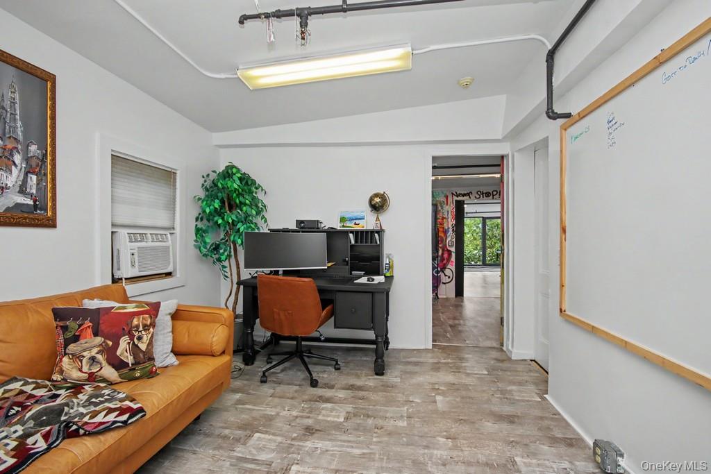 911 South Street – For Sale photo 6
