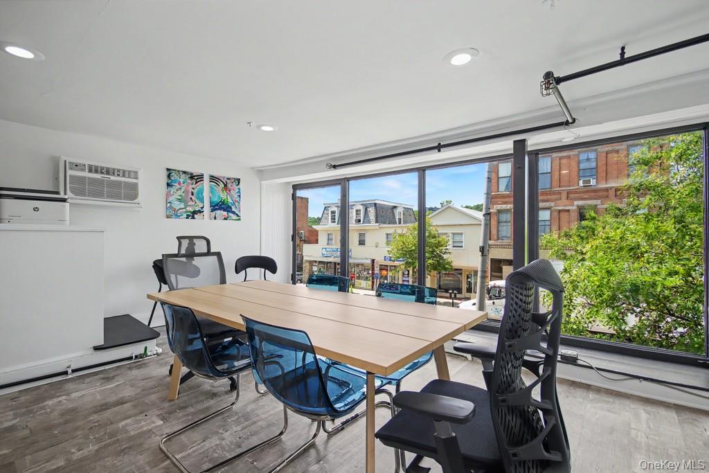 911 South Street – For Sale photo 8