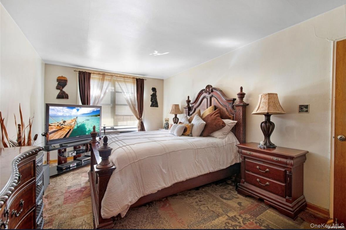 1275 E 51st Street, Unit 3B photo 4