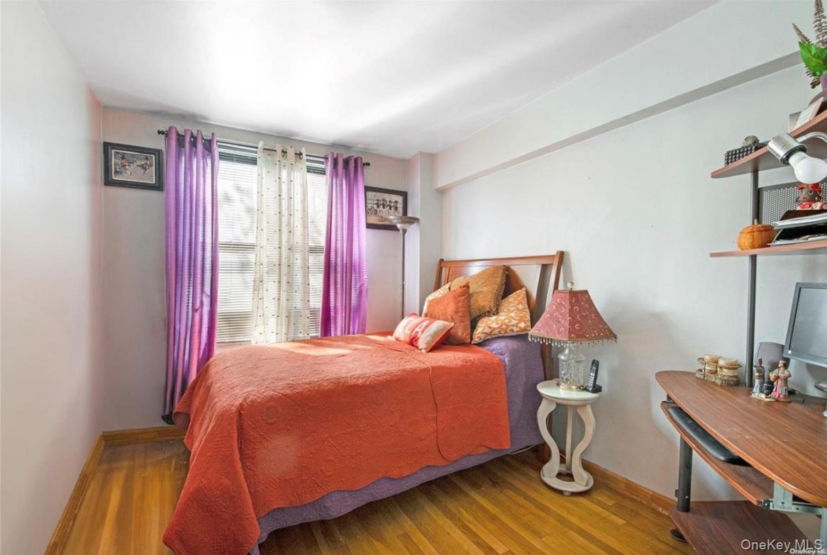 1275 E 51st Street, Unit 3B photo 5