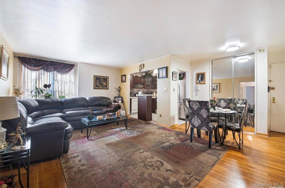 1275 E 51st Street, Unit 3B