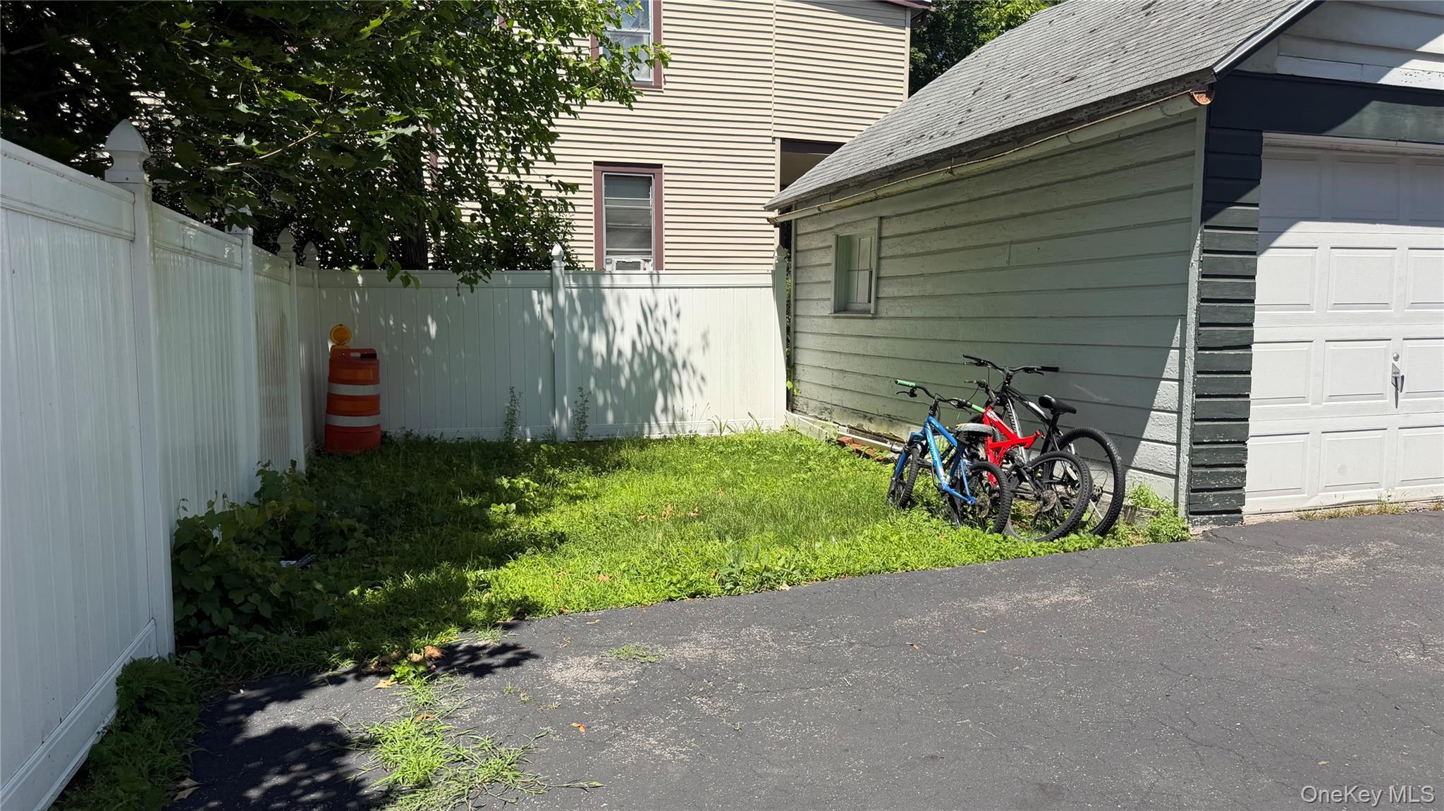 417 Baker Street, Unit A photo 15