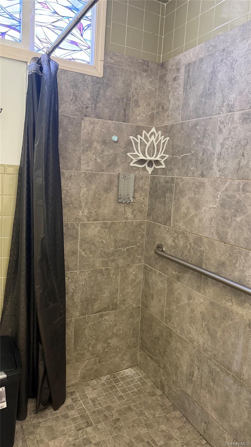 417 Baker Street, Unit A photo 13