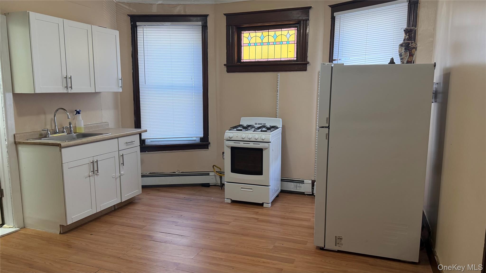 417 Baker Street, Unit A photo 4