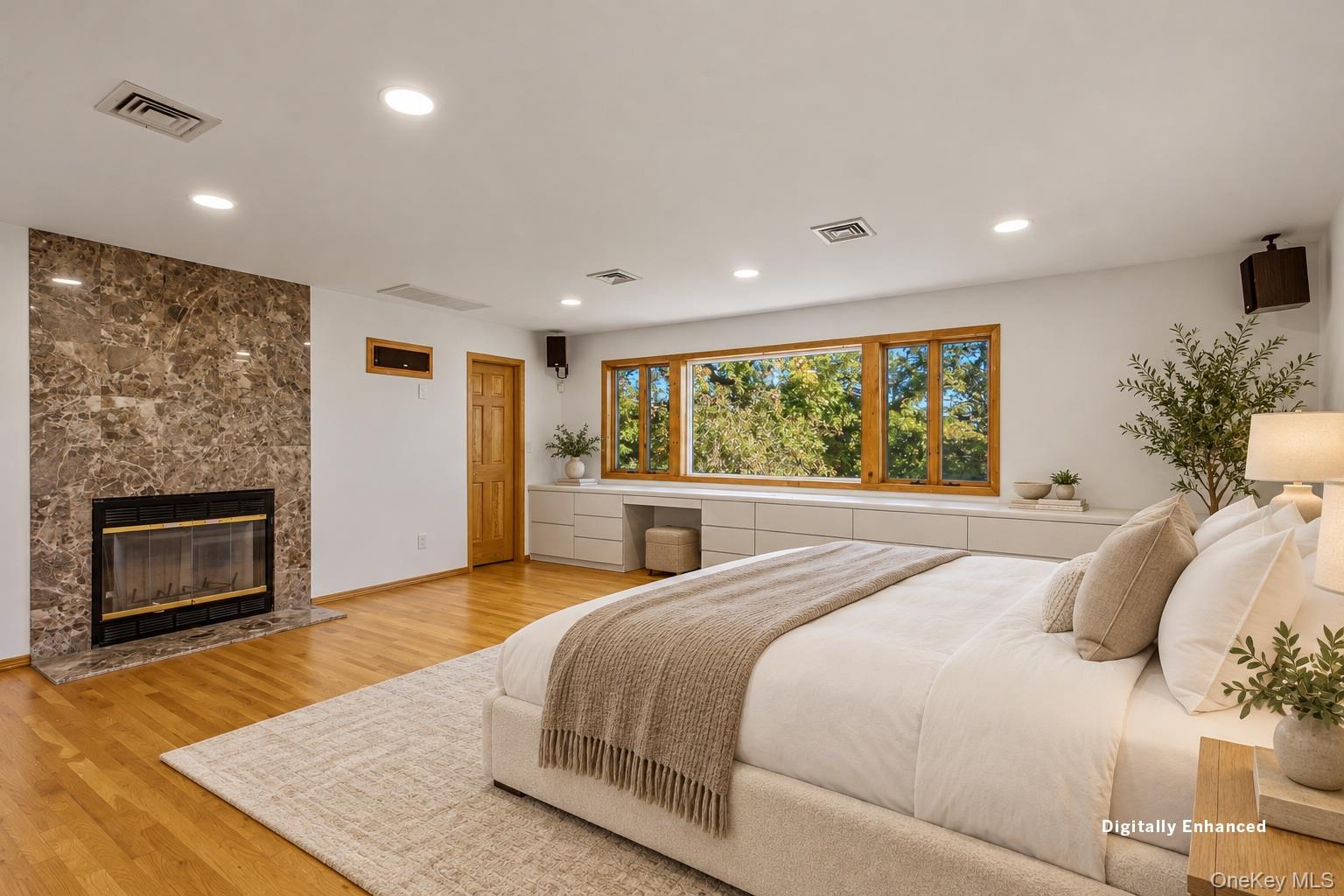 8 Hamilton Drive – For Sale photo 22