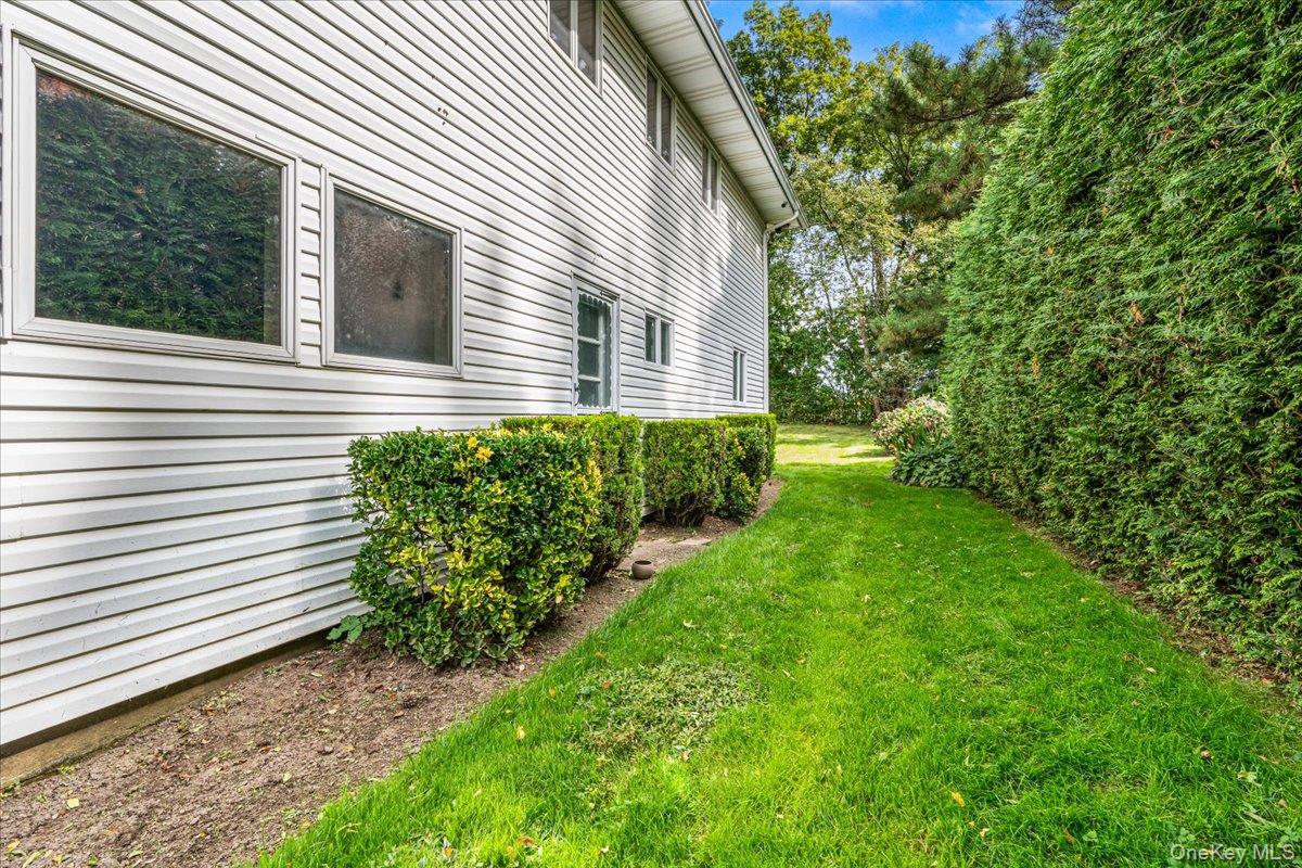 8 Hamilton Drive – For Sale photo 5
