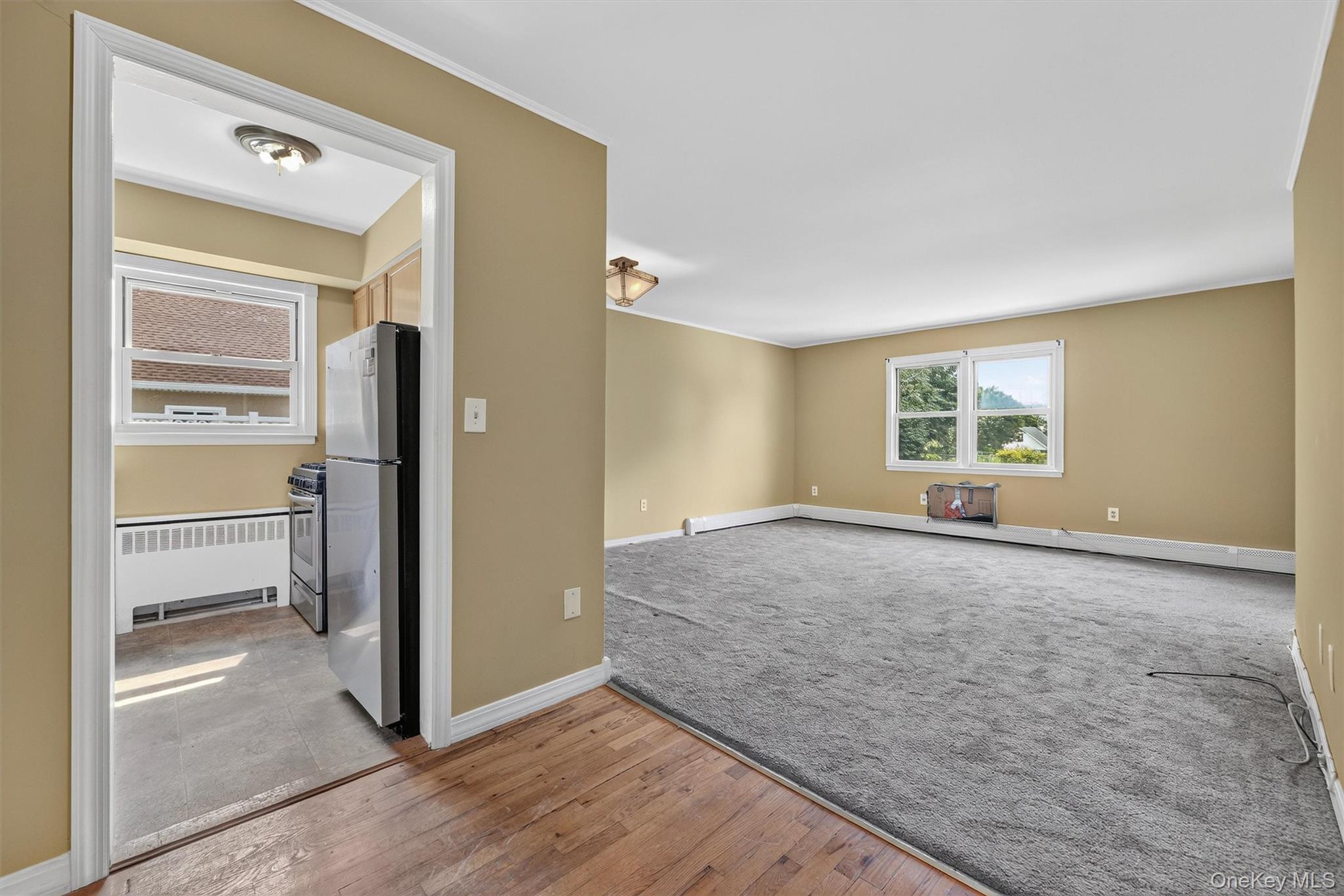 380 N Broadway, Unit D14 photo 6