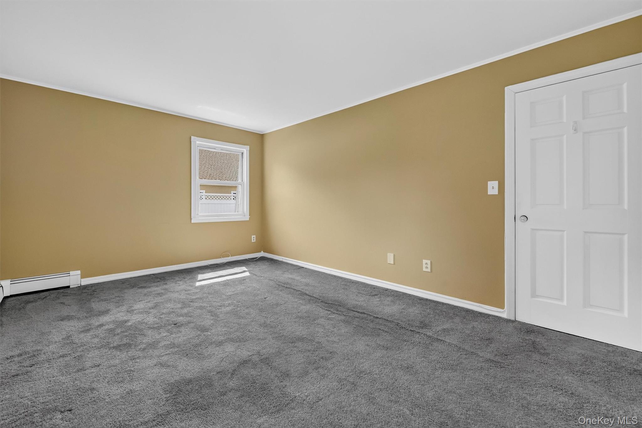 380 N Broadway, Unit D14 photo 15