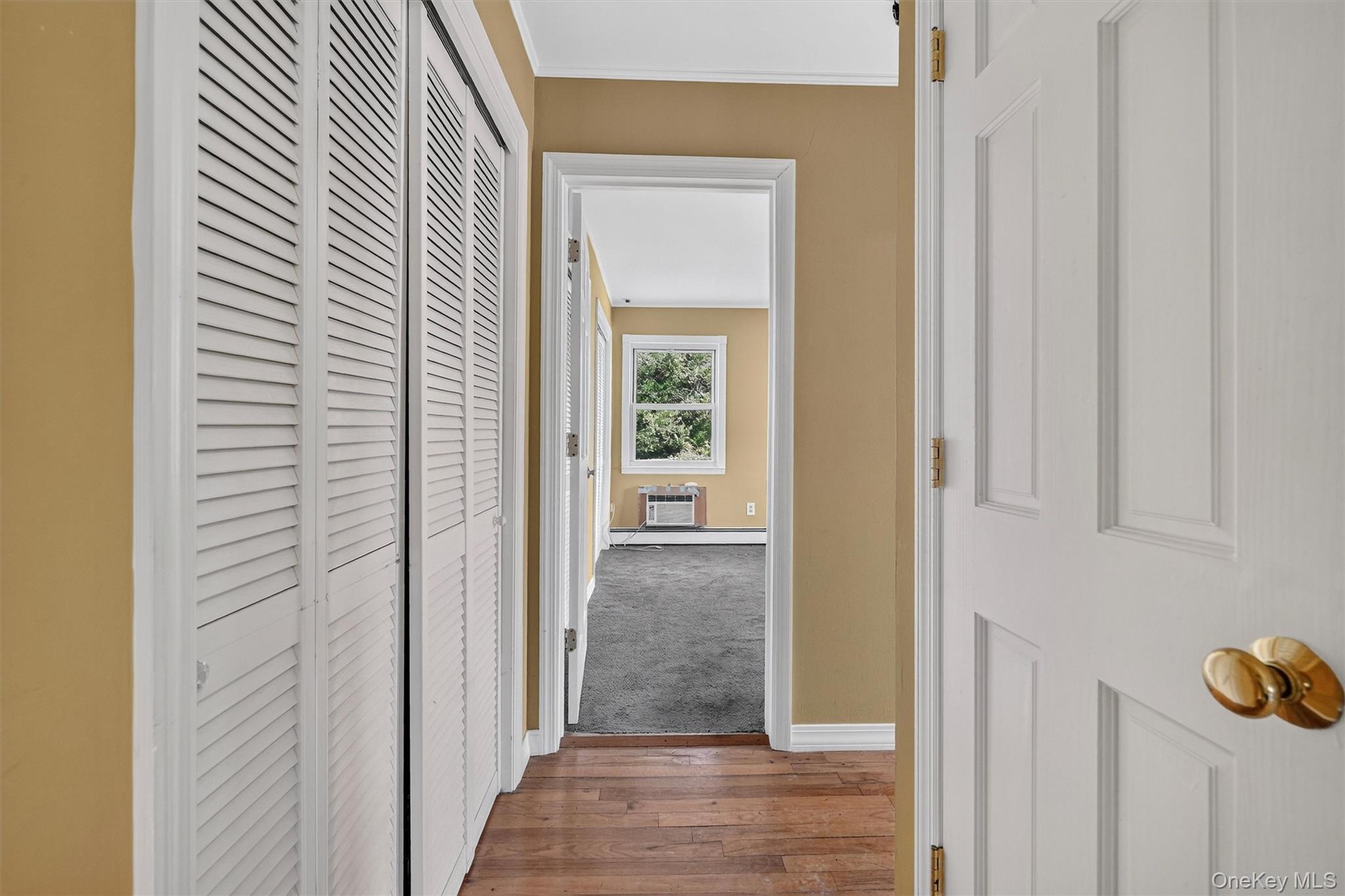 380 N Broadway, Unit D14 photo 12