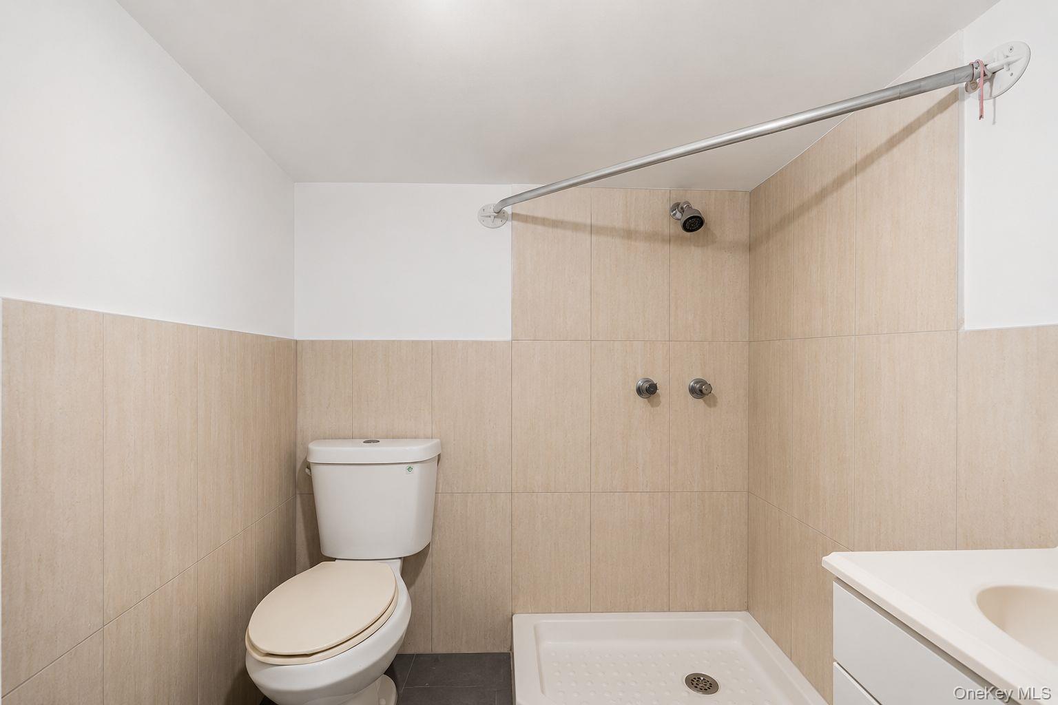 708 Snediker Avenue – For Sale photo 26