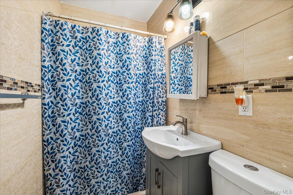 708 Snediker Avenue – For Sale photo 13