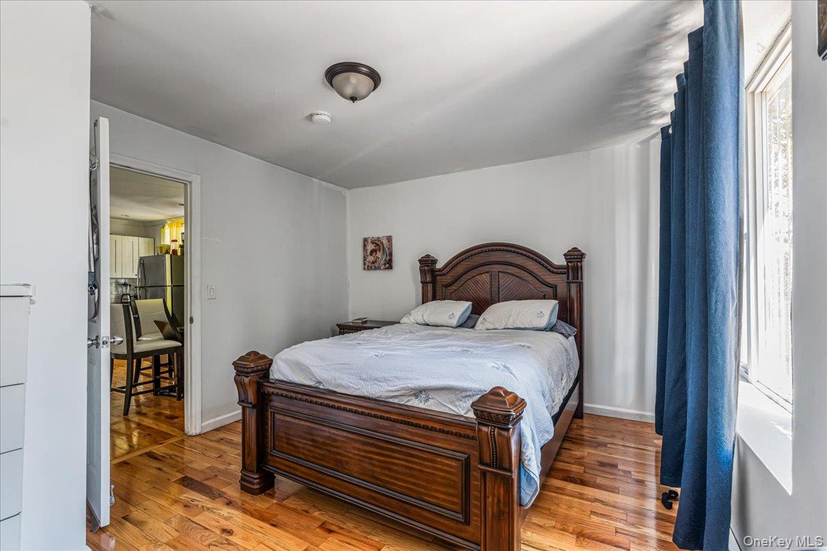 708 Snediker Avenue – For Sale photo 22