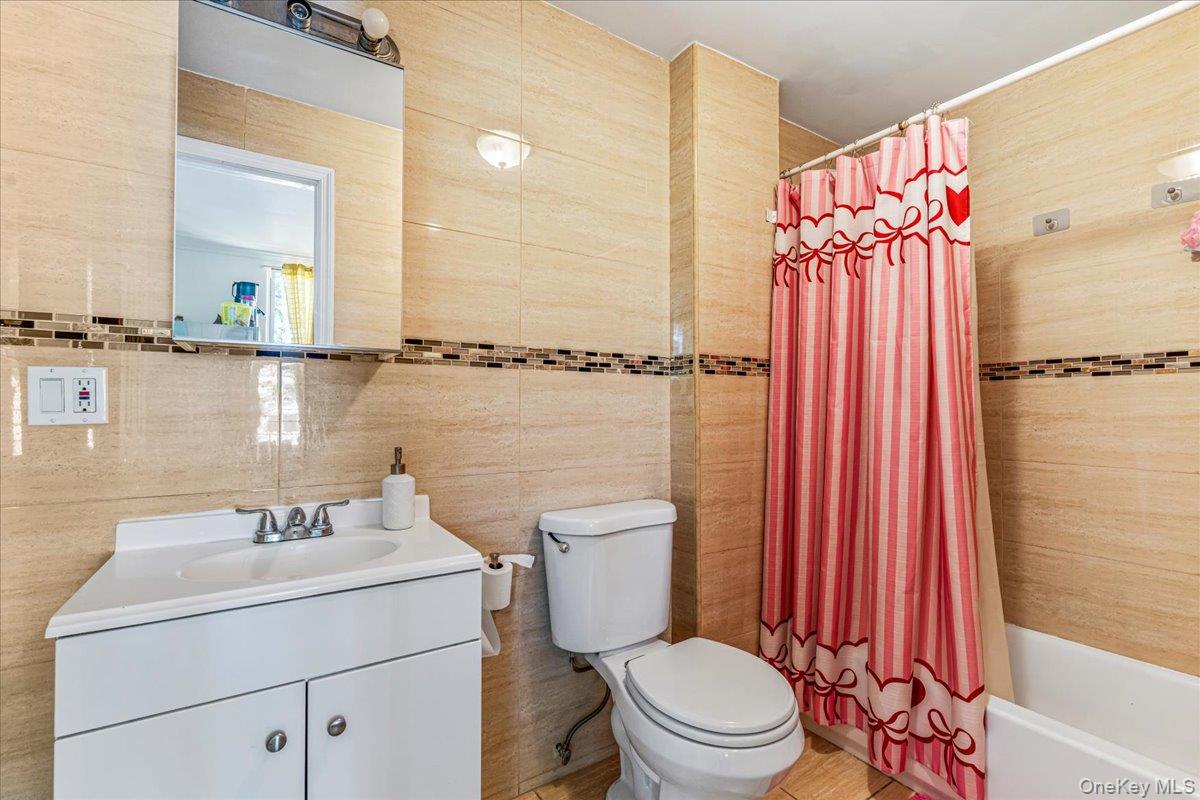 708 Snediker Avenue – For Sale photo 19