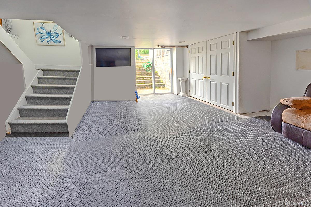 8 Van Cedar Street SE, Unit 8 photo 18