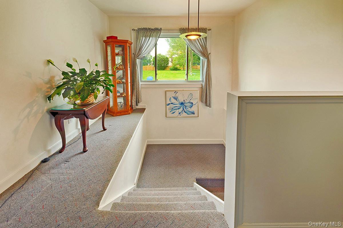 8 Van Cedar Street SE, Unit 8 photo 16