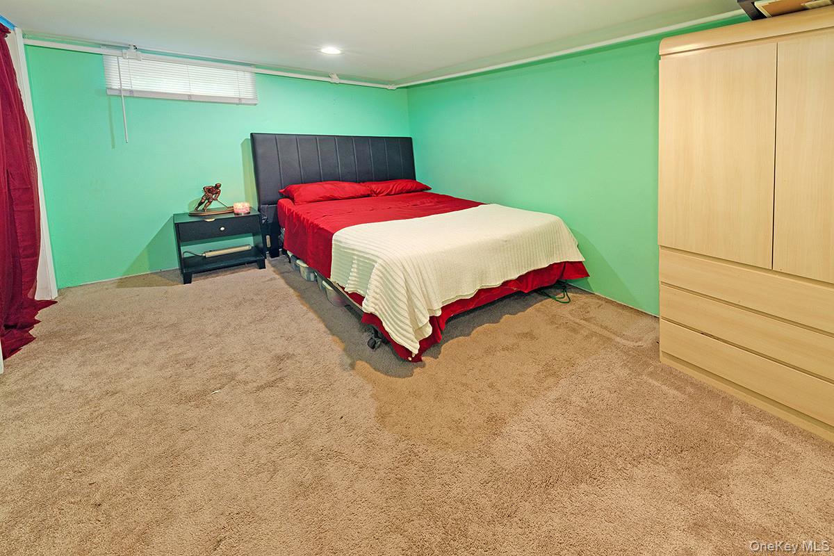 8 Van Cedar Street SE, Unit 8 photo 12