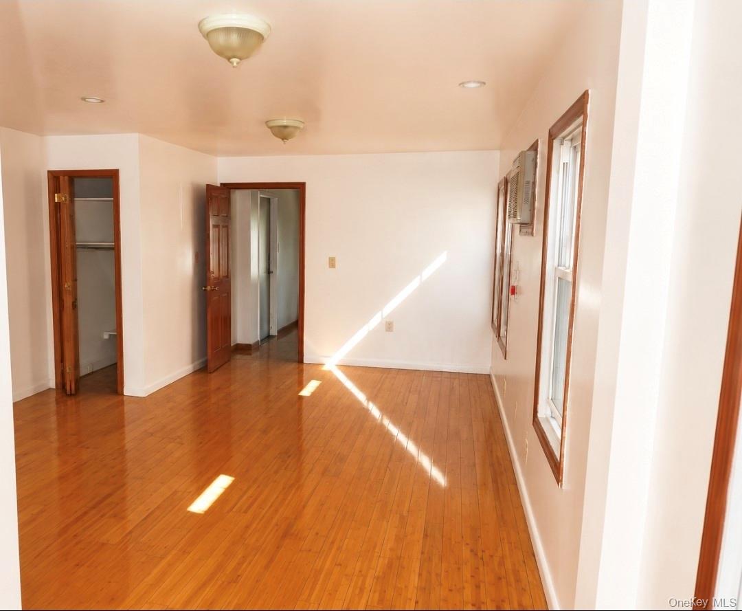 11403 111th Avenue – For Sale photo 3