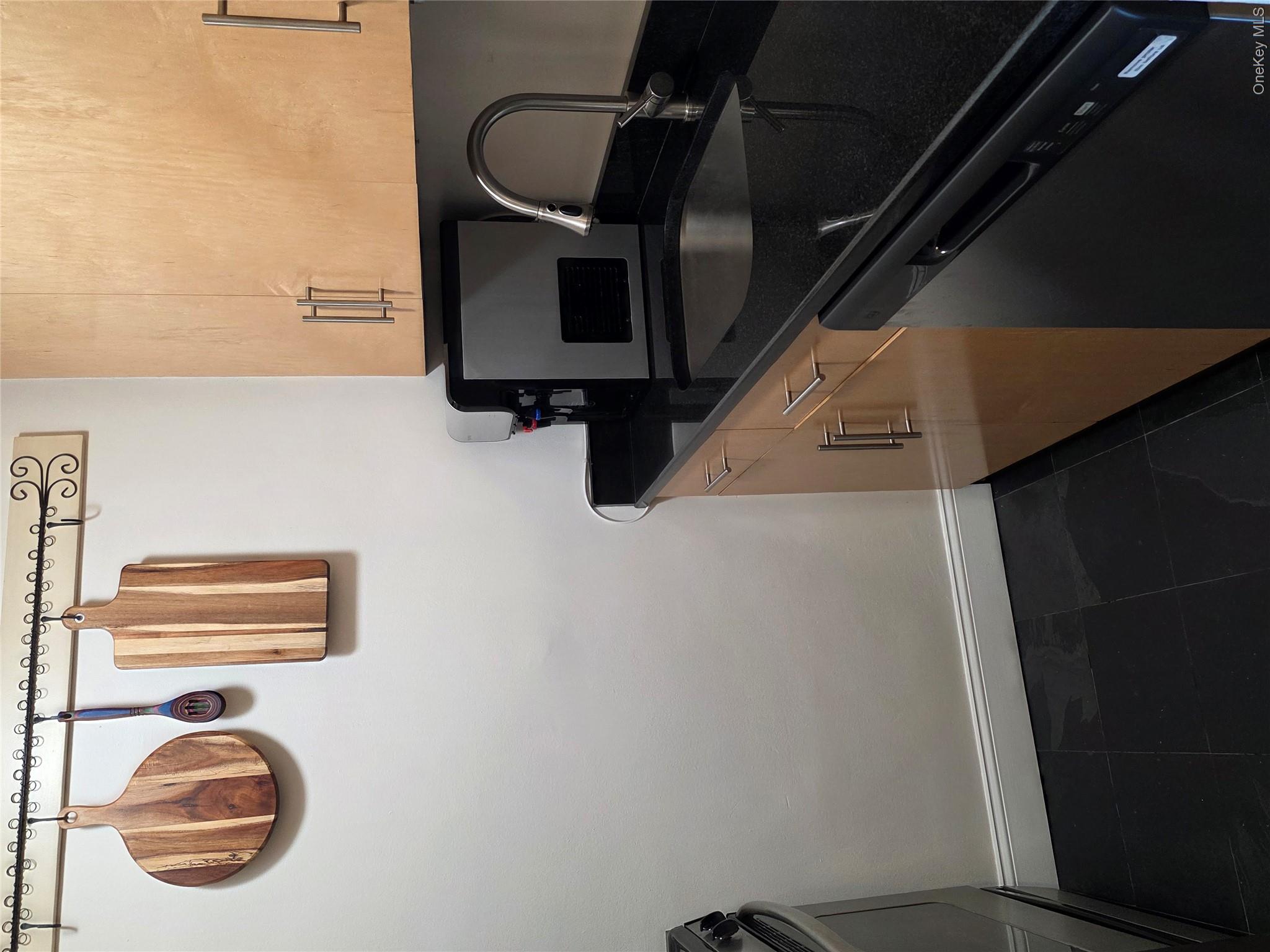 18-15 215th Street, Unit 16 C photo 2
