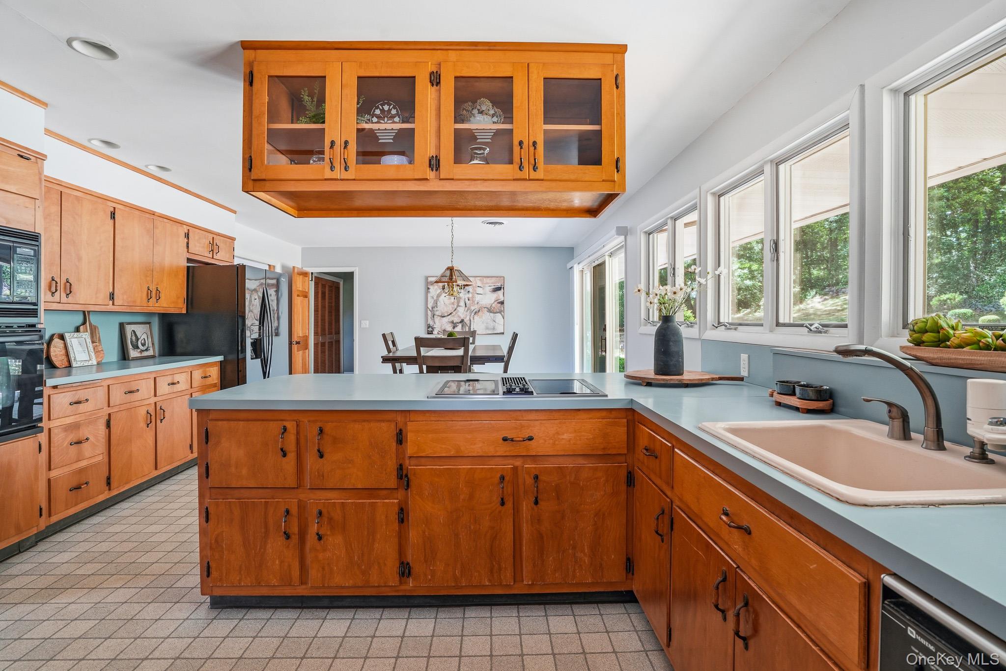 21 Vail Road – For Sale photo 12