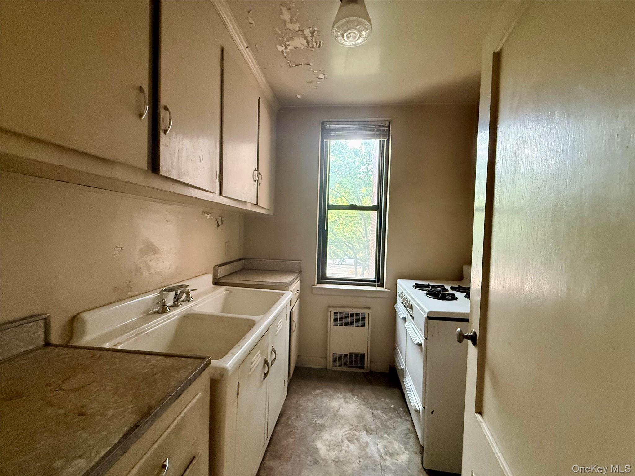 113-15 34th Avenue, Unit 1E photo 11