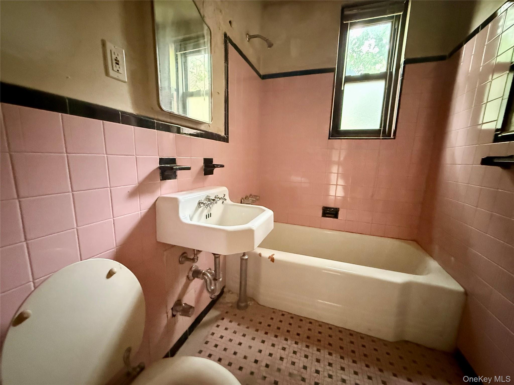 113-15 34th Avenue, Unit 1E photo 7