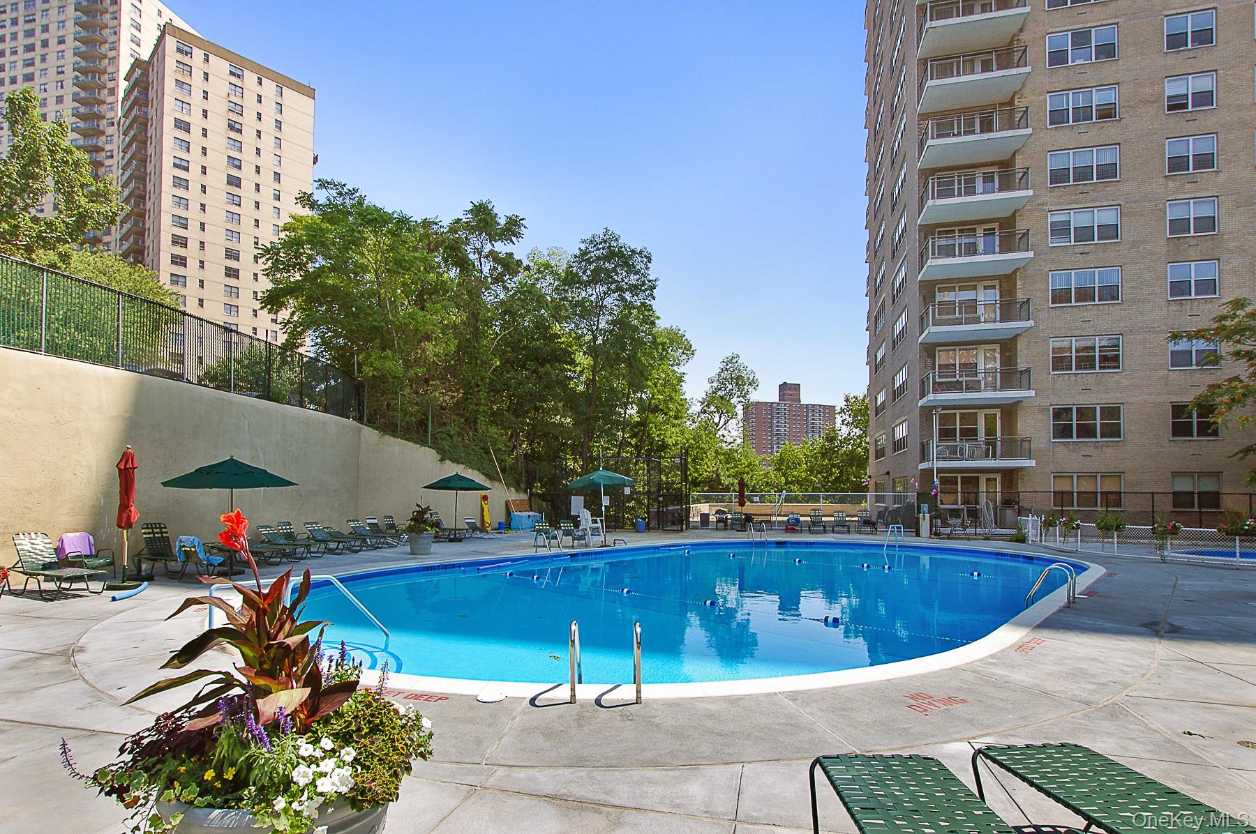 555 Kappock Street, Unit 9J photo 38