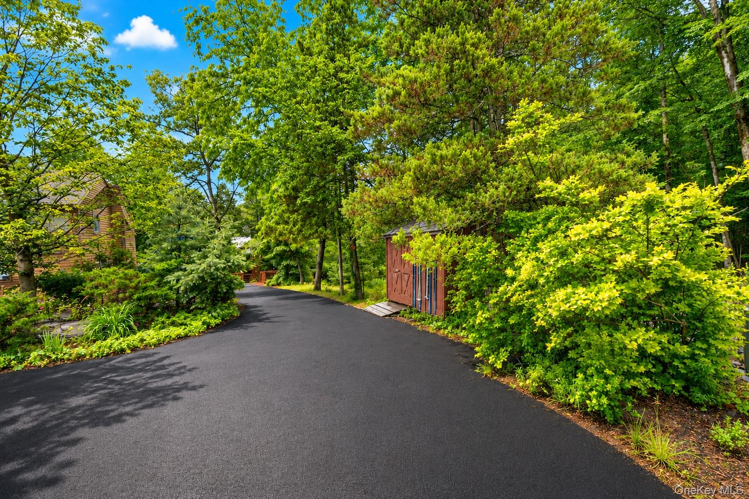 53 Meadowlark Lane – For Sale photo 2