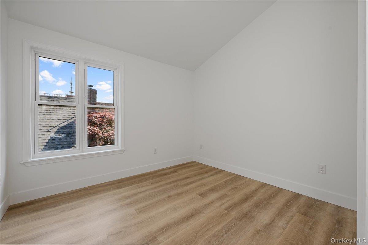 3039-3041 Young Avenue – For Sale photo 19