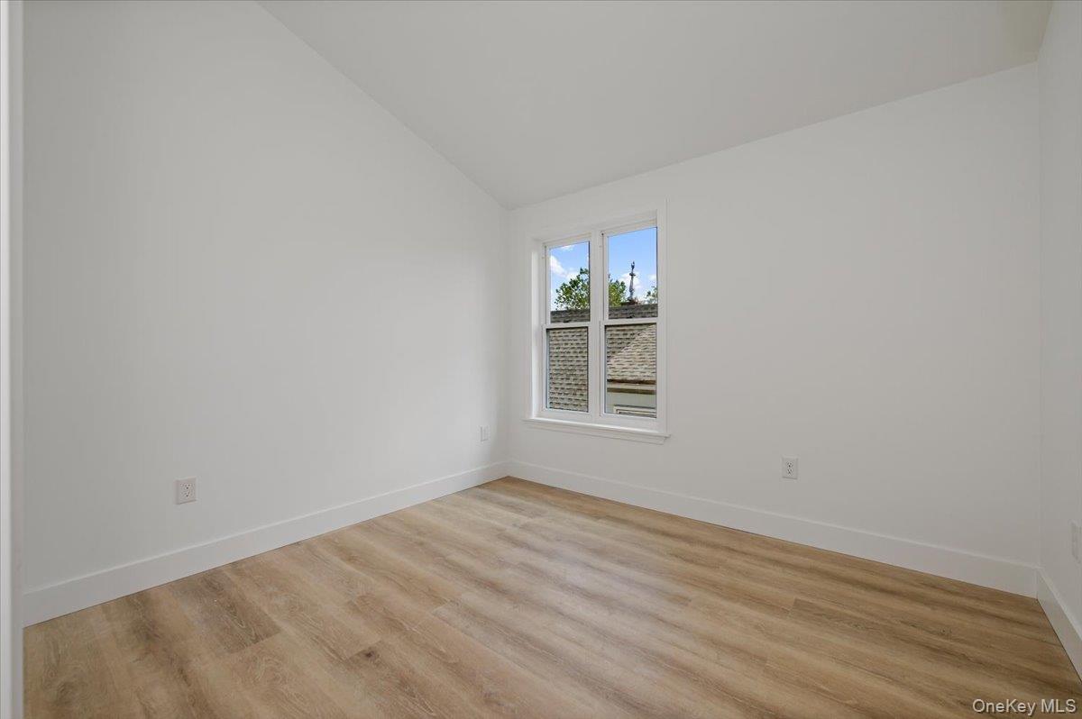 3039-3041 Young Avenue – For Sale photo 17