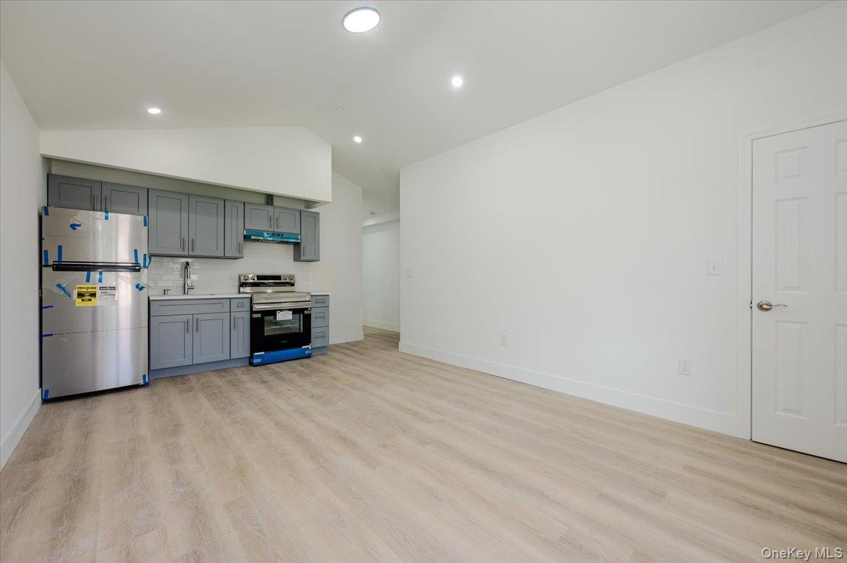 3039-3041 Young Avenue – For Sale photo 14