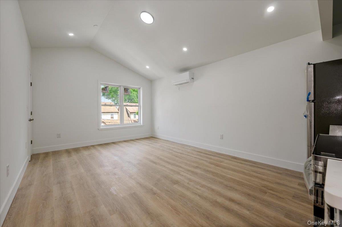 3039-3041 Young Avenue – For Sale photo 13