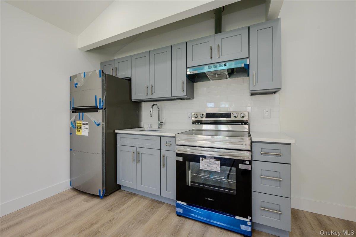 3039-3041 Young Avenue – For Sale photo 15