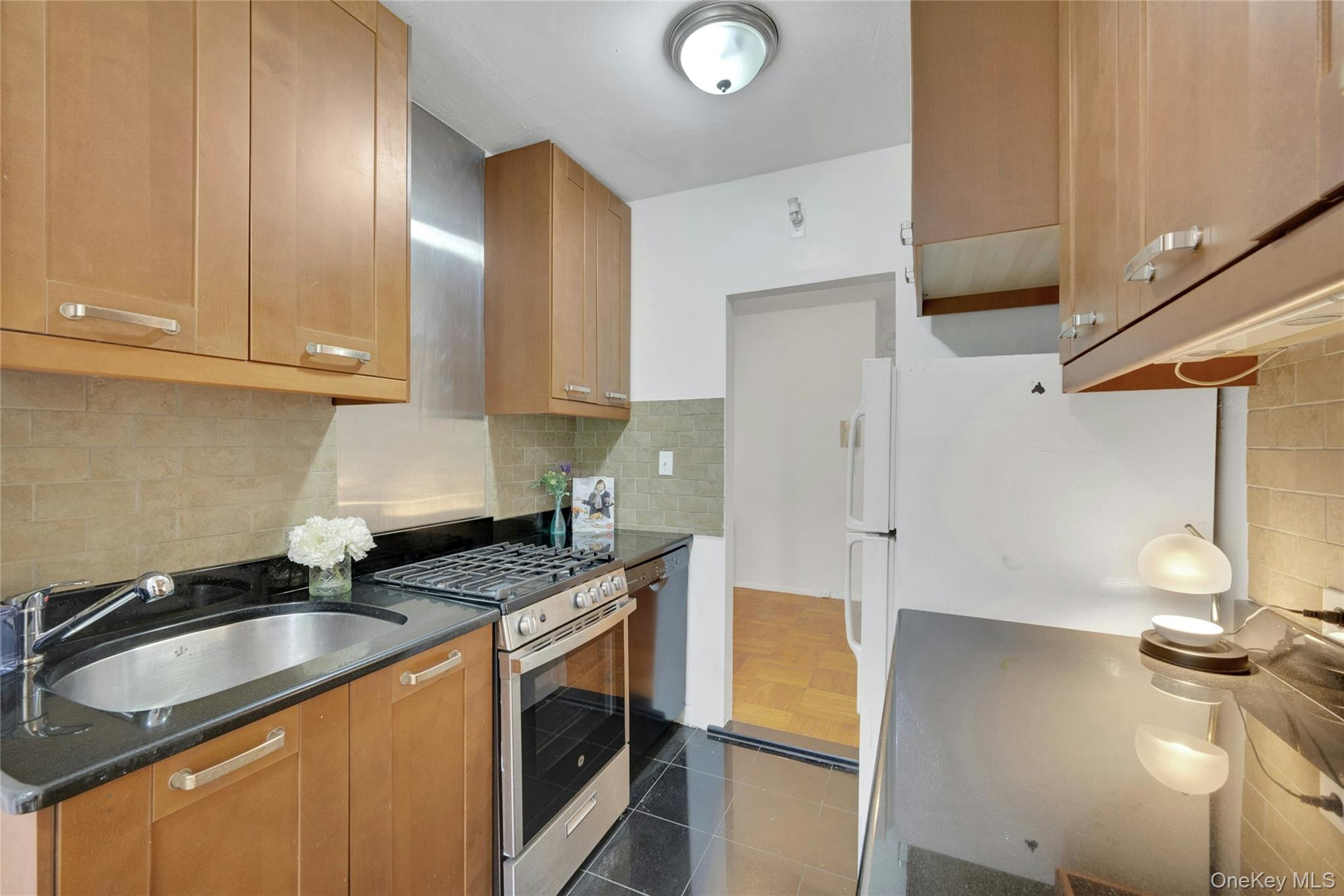 735 Kappock Street, Unit 2F photo 7