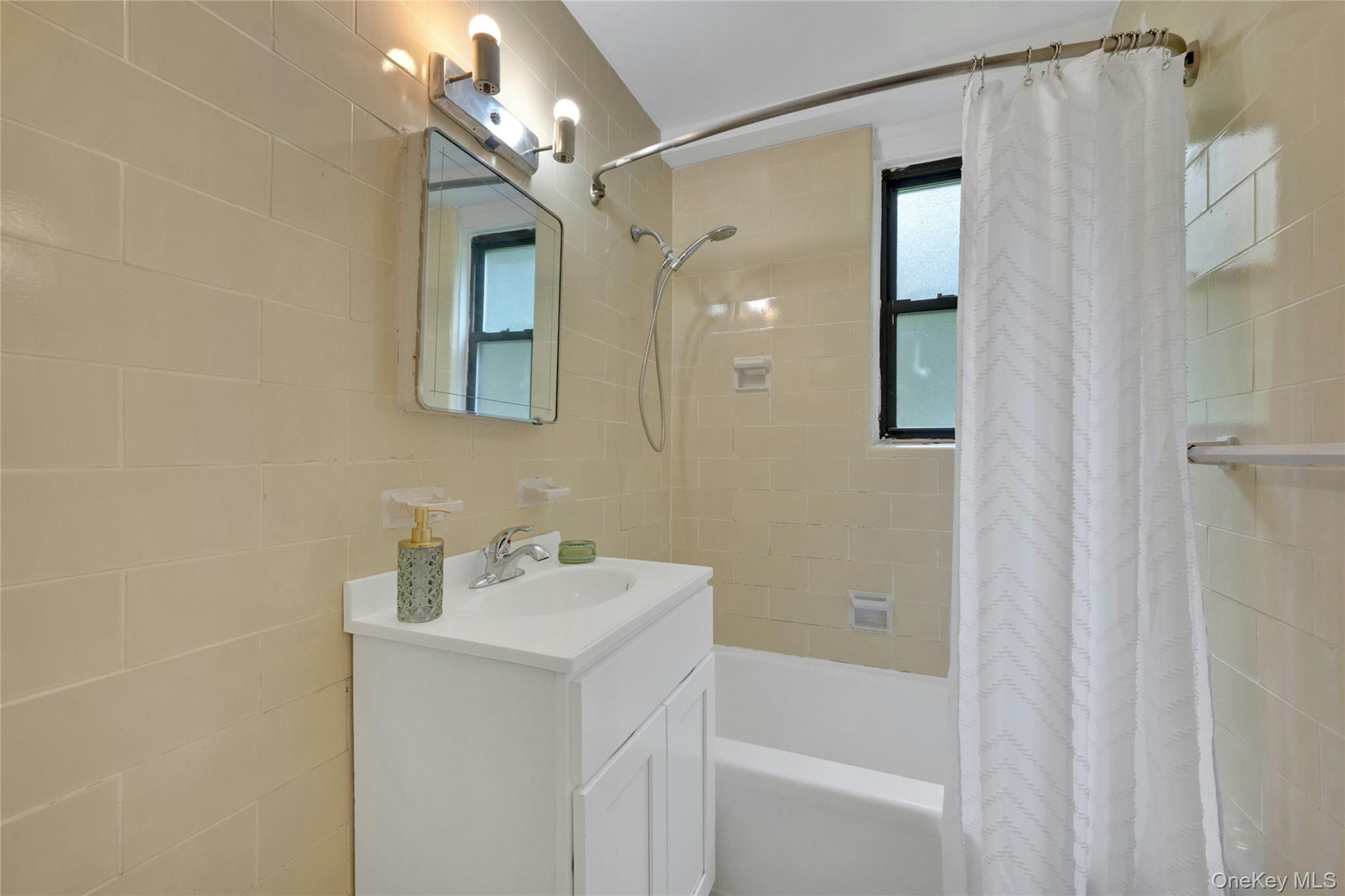 735 Kappock Street, Unit 2F photo 23