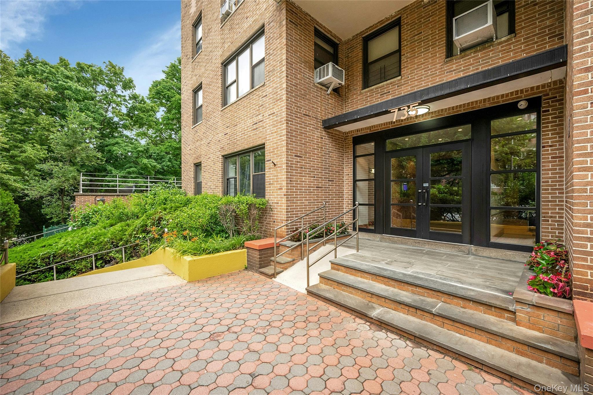 735 Kappock Street, Unit 2F photo 30